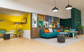 Holiday Inn Newport By Ihg